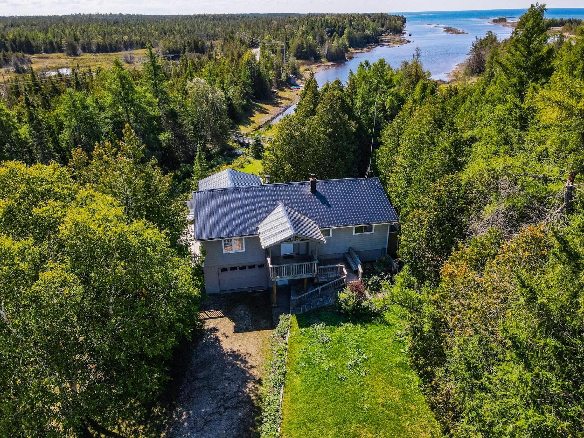 Kayak Cove - Tobermoryヴィラ エクステリア 写真